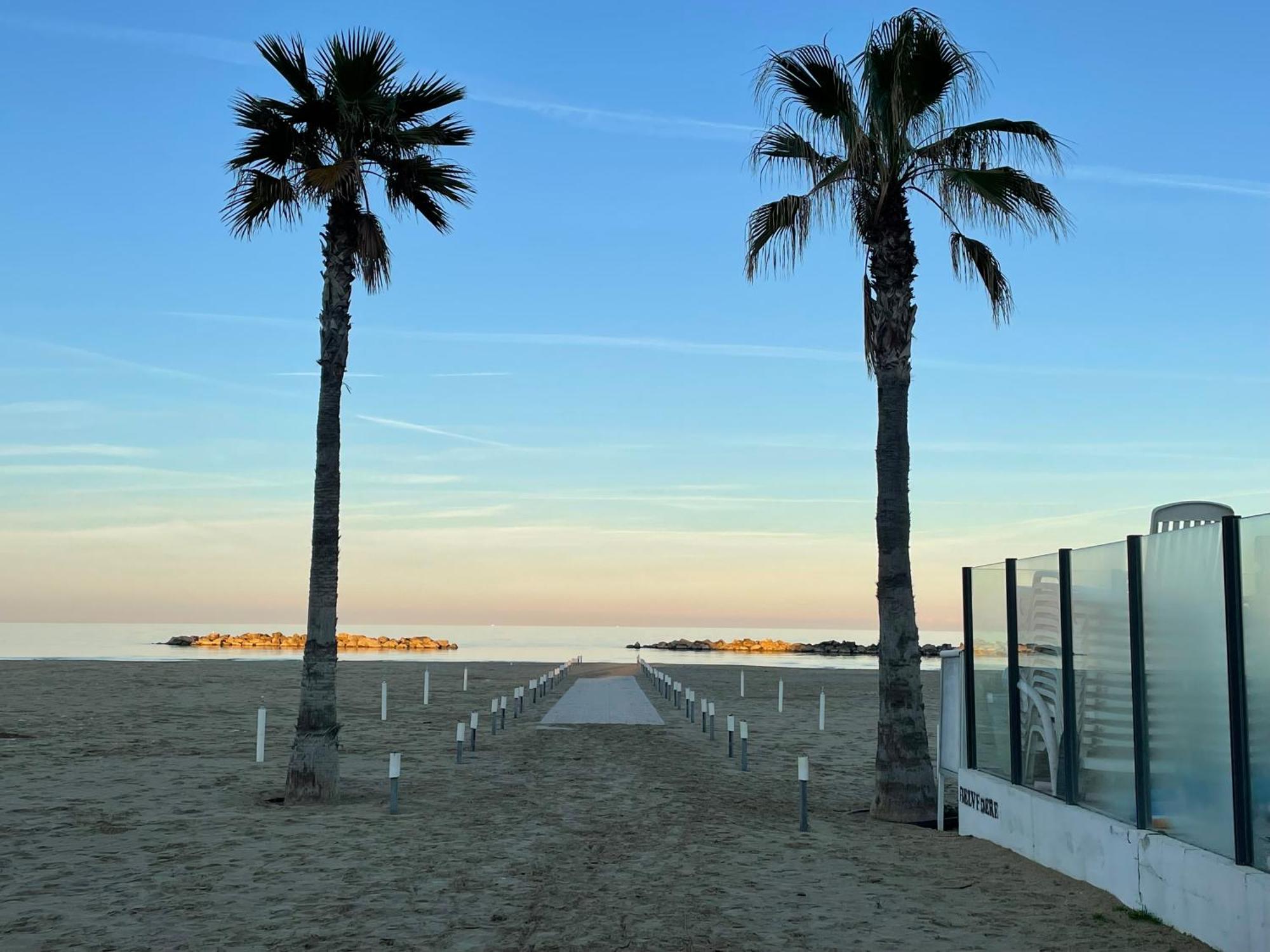 Le Ortensie In Centro E Vicino Al Mare เปสการา ภายนอก รูปภาพ